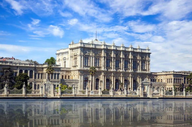 Istanbul: Dolmabahce Palace Guided Tour - Inside the Sultan’s State Apartments: gold, crystal, and court drama