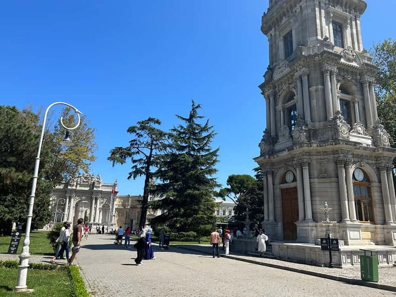 Istanbul: Dolmabahce Palace Guided Tour - Sultan’s Harem for 30 minutes, explained with traditions