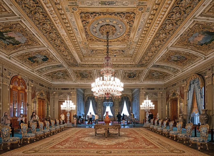 Istanbul: Dolmabahce Palace Tour and Bosphorus Yacht Cruise - Boarding day: a luxury yacht cruise with real time on the Bosphorus