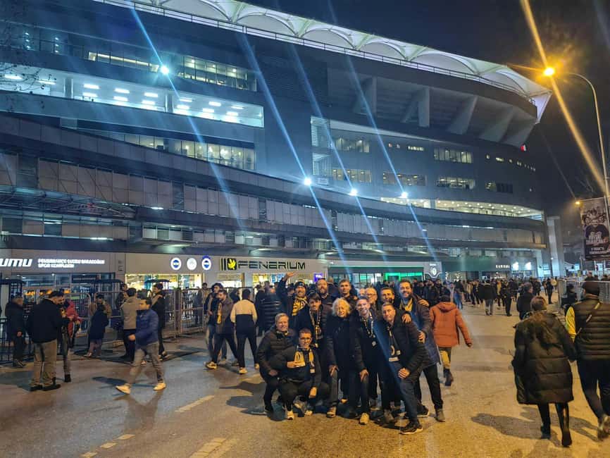 Istanbul: Enjoy a football match day experience with Local - Choosing your club: Fenerbahçe, Galatasaray, Beşiktaş, Başakşehir