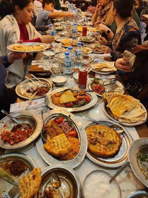 Istanbul: Enjoy Turkish Food Like a Local (Lunch/Dinner) - Vegetarian and Vegan Options, If You Plan It Right