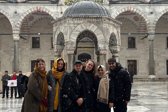 Istanbul Essential Highlights: Hagia Sophia and Cistern and more - A practical half-day route: Sultanahmet to the Grand Bazaar