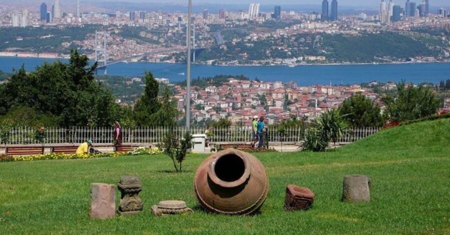 Istanbul: Europe and Asia Tour By Bus And Bosphorus Cruise - Pierre Loti Hill and the Golden Horn views, then a cable car change of perspective