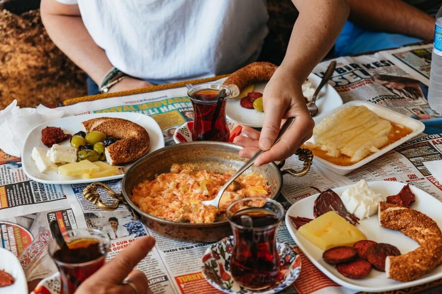 Istanbul: European and Asian Side Guided Foodie Walking Tour - Key Highlights You Should Know Before You Go