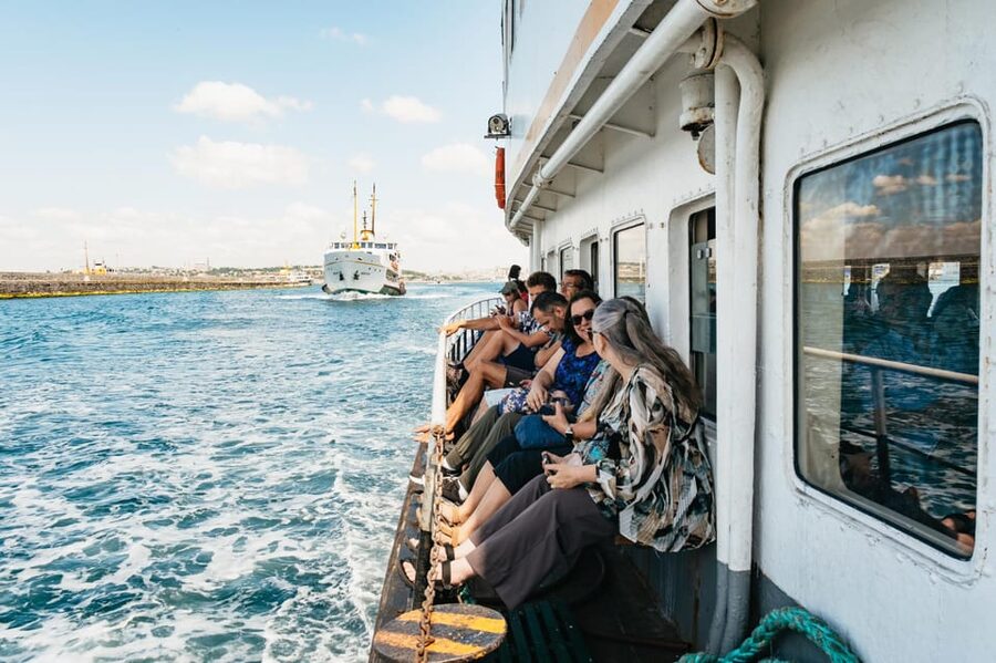 Istanbul: European and Asian Side Guided Foodie Walking Tour - From Viyana Kahvesi Sirkeci to the Spice Bazaar Market Visit