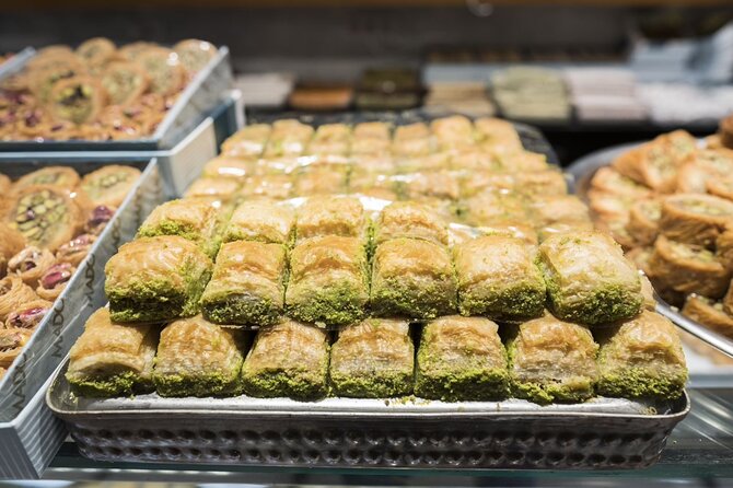 Istanbul Evening Food Tour: The Best Bites of Taksim and Karaköy - Drinks and Water: Why This Tour Handles the “What Should I Order?” Problem