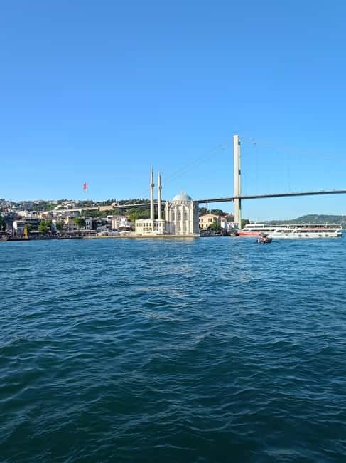 Istanbul: Explore 2 Continents of Bosphorus in One Day Lunch - What is and is not allowed on this kind of day tour