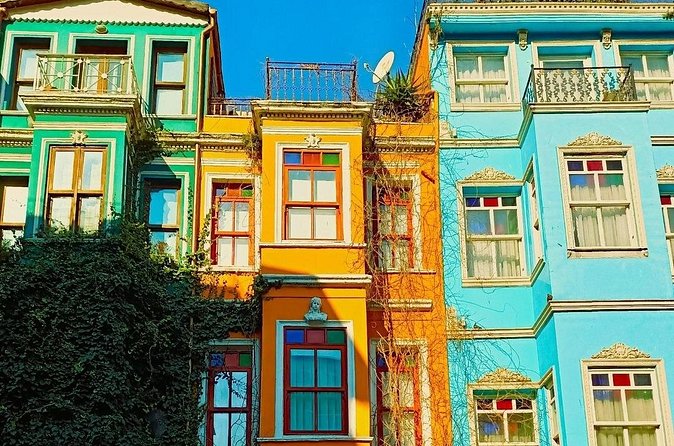 Istanbul: Fener Balat Historical Walking Tour - Balat’s Colorful Stairs: Why This 10 Minutes Feels Like More