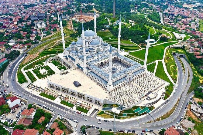 Istanbul Full Day Europe and Asia Sides Tour - Eyüp Sultan Mosque: A Holy Site Connected to Abu Ayyub Al-Ansari