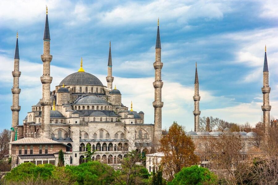 Istanbul: Full-Day Guided Tour of the Old City - Hippodrome Relics: The Circus Square That Still Shows