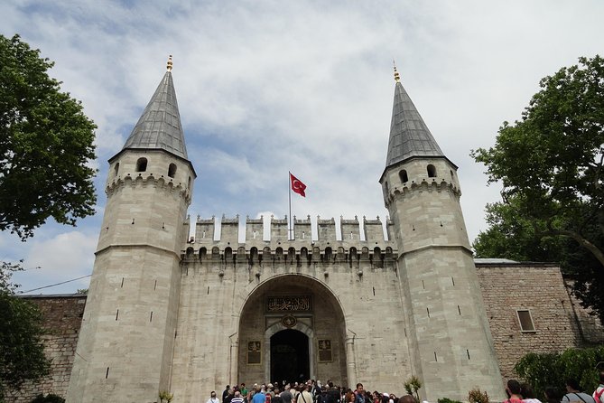 Istanbul: Full-Day Tour with Top Attractions from Hotels or Port - Topkapi Palace: Ottoman power, and why Tuesday can change everything