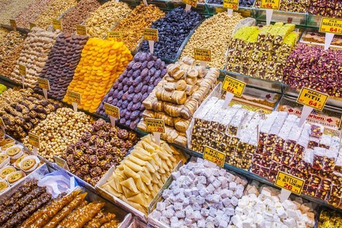 Istanbul Grand Bazaar and Egyptian Bazaar Shopping Tour - Entering the Grand Bazaar for 90 Minutes (Without Getting Lost)