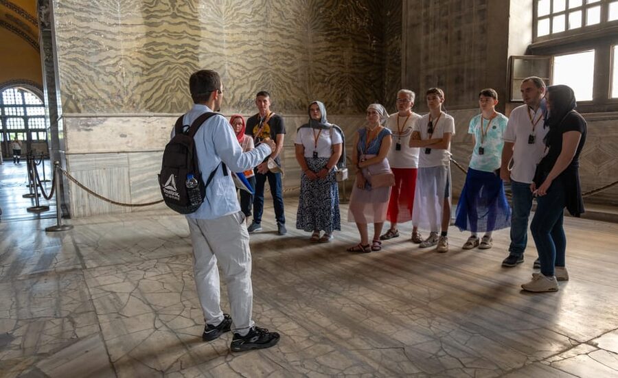 Istanbul: Hagia Sophia & Basilica Cistern Tour with Tickets - Practical tips before you go (dress code, security, and stairs)