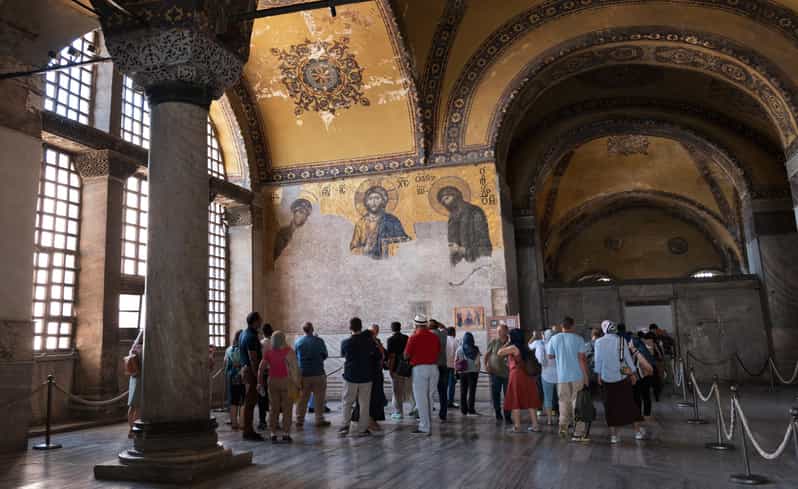 Istanbul: Hagia Sophia & Basilica Cistern Tour with Tickets - Basilica Cistern: the 45-minute underground payoff