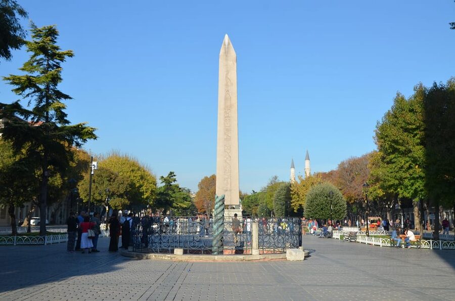Istanbul: Hagia Sophia, Blue Mosque, & Basilica Cistern Tour - Basilica Cistern, the underground stop that needs cash