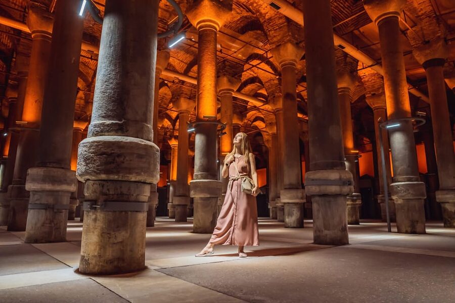 Istanbul: Hagia Sophia, Blue Mosque, & Basilica Cistern Tour - Hagia Sophia, the mosaics and domes you actually remember