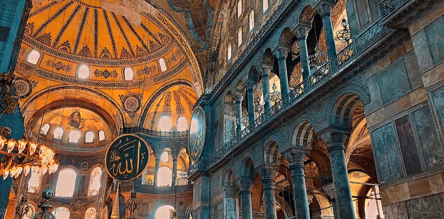 Istanbul: Hagia Sophia Entry Ticket with Audio Guide - Touring style choice: phone audio app versus a live guide