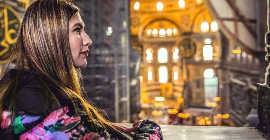 Istanbul: Hagia Sophia Mosque and Museum Skip-The-Line Combo - History & Experience Museum: multimedia tech plus artifacts