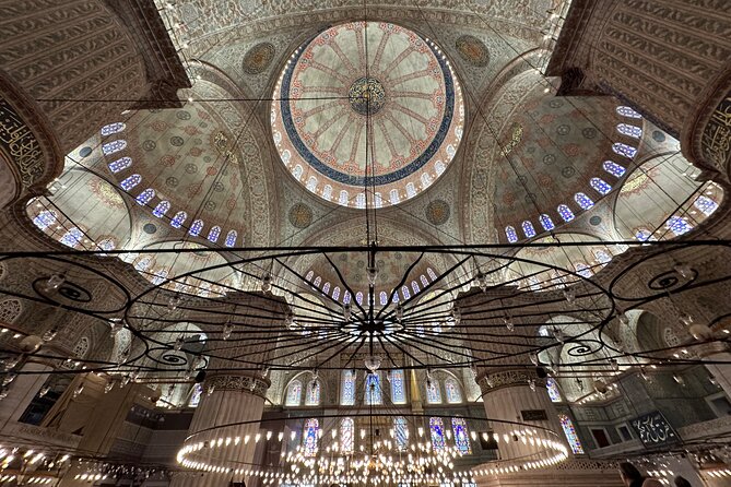 Istanbul Highlights Blue Mosque, Hagia Sophia, Cisterns and More! - Hippodrome, Obelisks, and Ancient Istanbul’s “Stadium Still Standing”