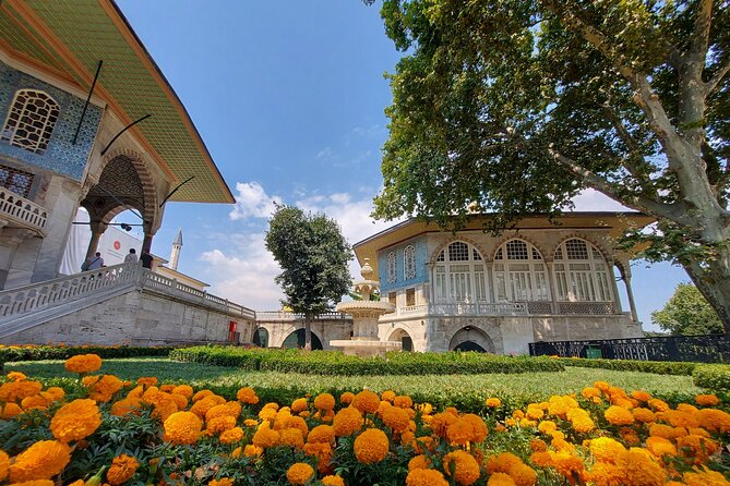 Istanbul Highlights! Blue Mosque, Hagia Sophia, Topkapı and More! - Grand Bazaar time and the “maze” effect