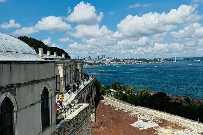 Istanbul Highlights guided tour - Blue Mosque: 20 minutes for the main sights, and real-life mosque energy