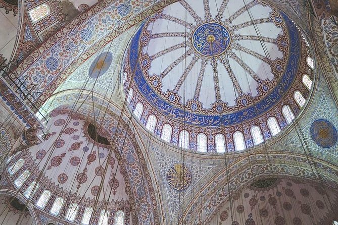 Istanbul Highlights: Guided Tour with Turkish Tea or Coffee - How the small-group pace works in practice