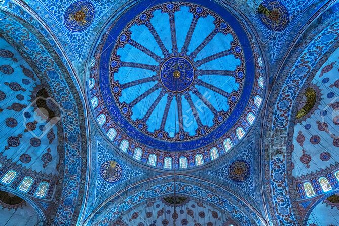 Istanbul Highlights: Small-Group Tour with a Local Expert - Stop 1: Blue Mosque, Ottoman Beauty With Real Rules