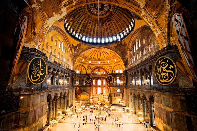 Istanbul Highlights Small-Group Walking Guided Tour - Topkapi Palace: Courtyards, Corridors, and Harem-Era Stories