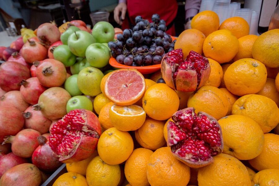 Istanbul Highlights Small-Group Walking Guided Tour - Skip-the-line strategy, and why it saves a vacation day
