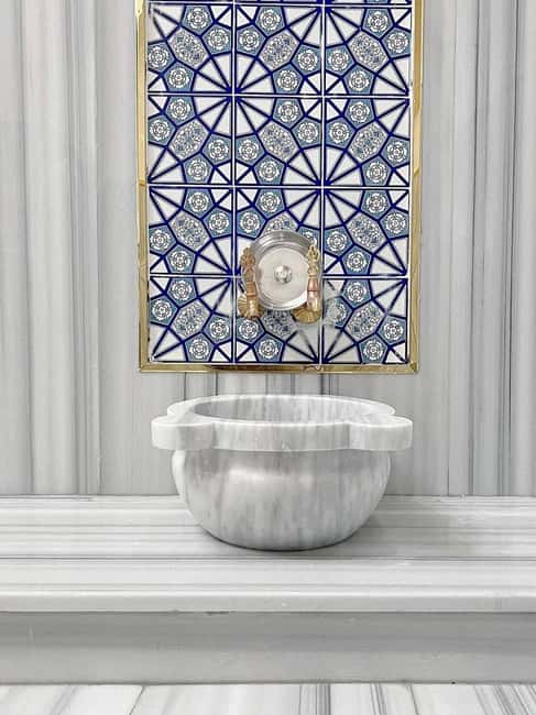 Istanbul: Historic Sifa Turkish Bath in Sultanahmet Square - What the $47 price really buys you