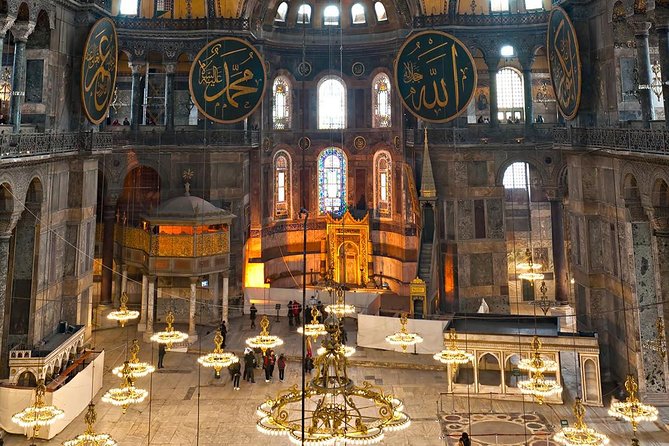 Istanbul Historical Tour with Guide, Lunch and Transfers - Hagia Sophia Grand Mosque: Mosaics, Living Worship, and Real Security Lines