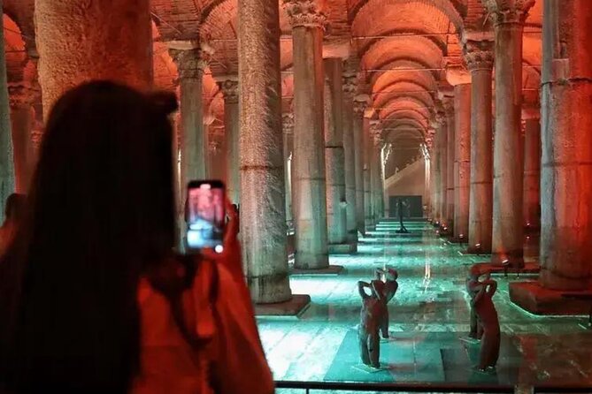Istanbul Instagram Tour: Famous Spots (Private & All-Inclusive) - Stop 5: Sultanahmet Square Walk-Through Time