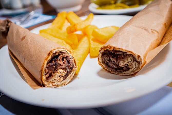 Istanbul Kadikoy Food Tour with 12+ Local Delicacies Tastings - Stop 2: Watching Pide Get Made on Moda Caddesi
