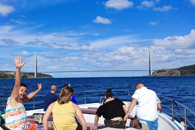 Istanbul Lunch Cruise - Extended Bosphorus Cruise up to the Black Sea - Anadolu Kavağı on the Black Sea coast, fortress views and options