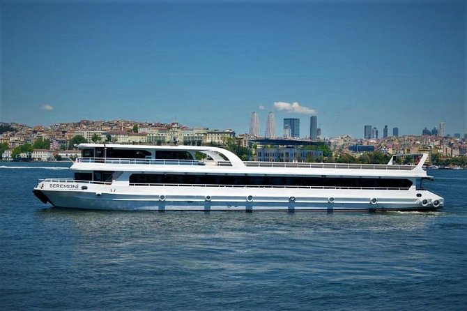 Istanbul Lunch Cruise on Bosphorus and Black Sea - Arnavutköy and the Wooden Mansions, Seafood, and Campus Views
