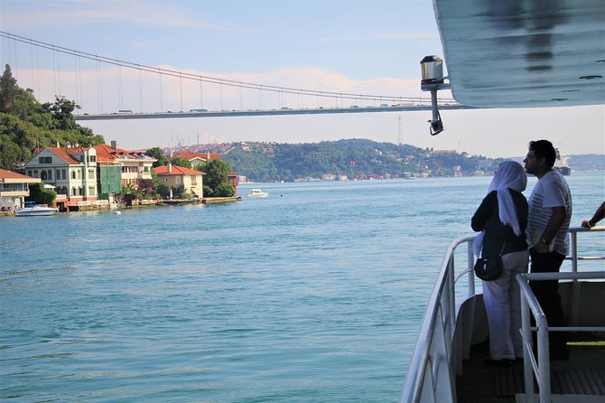 Istanbul Lunch Cruise on Bosphorus and Black Sea - Anadolukavağı and the Turn Toward Beykoz