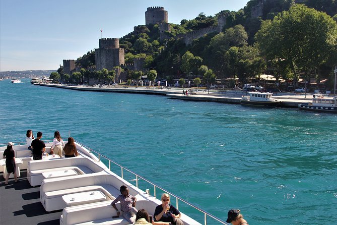 Istanbul Lunch Cruise on Bosphorus and Black Sea - Dolmabahçe, Çırağan, Ortaköy: The European Shore You’ll Remember