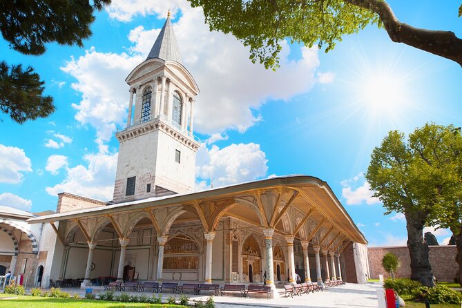 Istanbul MegaPass: Top Attractions, Cruises & Transportation - Hagia Sophia Grand Mosque with skip-the-line entry, audio, and augmented reality