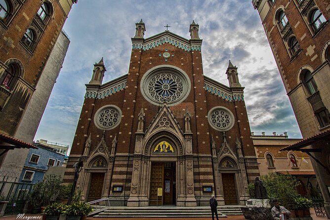 Istanbul Modern City - Galata & Pera & Taksim Guided Walking Tour - Between stops: where “hidden corners” usually live