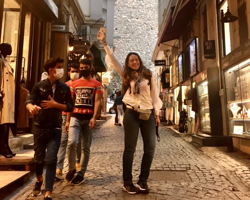 Istanbul Modern City: Taksim to Galata With Secret Passages - Food stops that help you eat better the rest of your trip