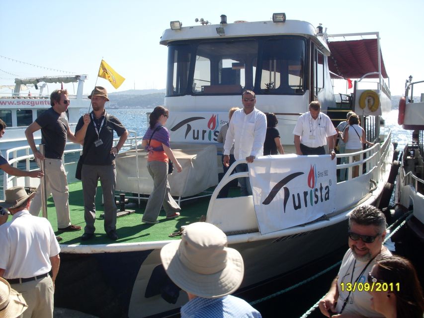 Istanbul: Morning Bosphorus Boat Tour with Spice Bazaar - How the 3-hour plan works without eating your day