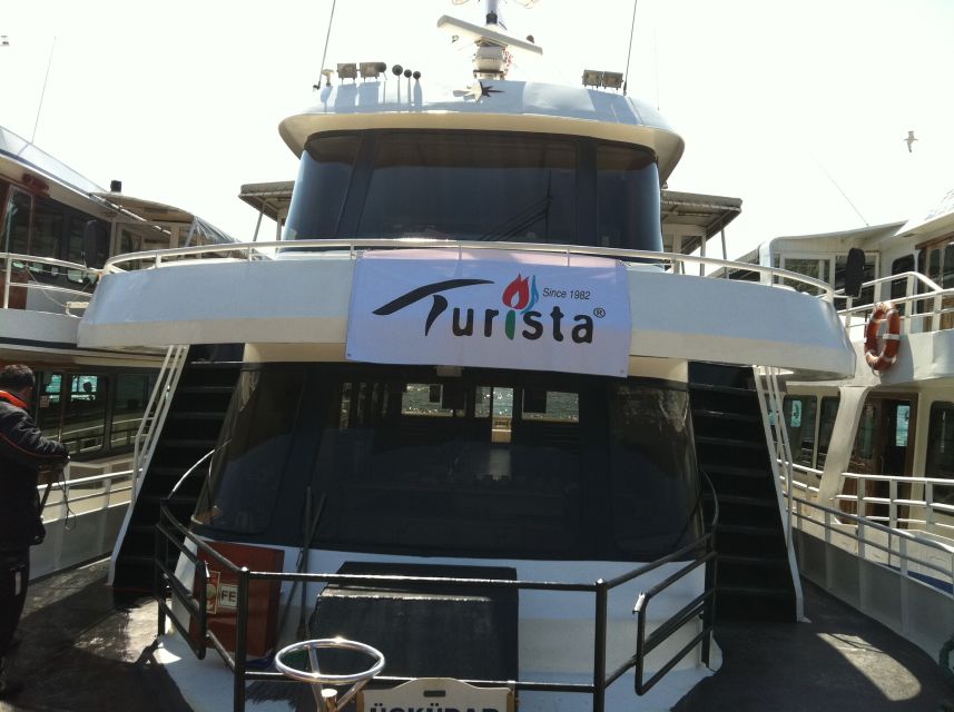 Istanbul: Morning Bosphorus Boat Tour with Spice Bazaar - Guide quality and how to get more value for your money