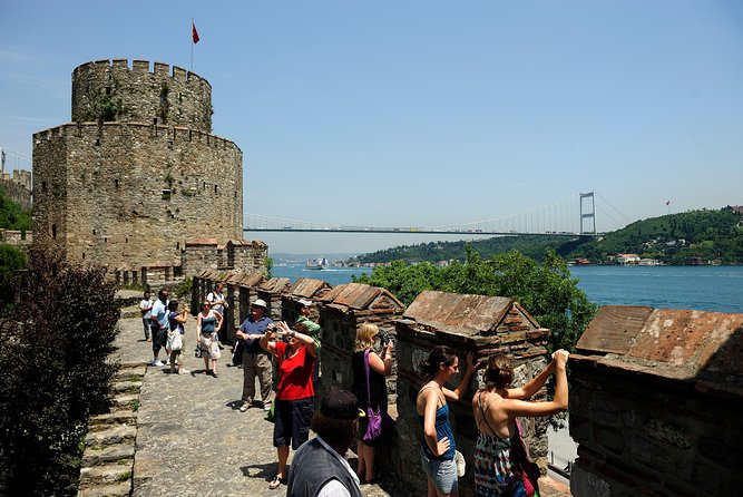 Istanbul Morning Tour: Bosphorus Yacht Cruise with Asia Stop - Boat Comfort Details: Shade, Snacks, and How to Photograph Better
