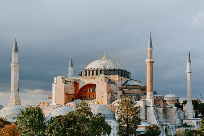 Istanbul Mosques Walking Tour: Hagia Sophia and Blue Mosque - The Guides: Why Good Explanations Change the Whole Visit