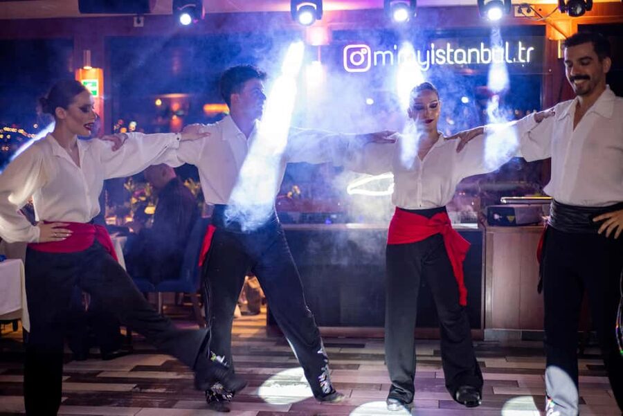 Istanbul: New Year's Eve Bosphorus Cruise Dinner & Party2027 - What You Eat and Drink: 3 Courses, Meze Style, and Unlimited Beverages