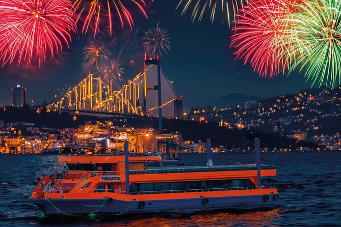 Istanbul New Year's Eve Dinner Cruise With Fireworks Shows 2026 - Quick hits before you board