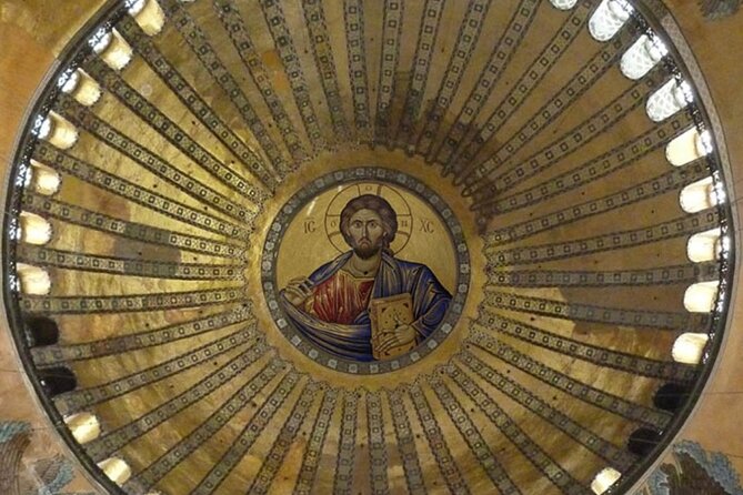 Istanbul Old City Highlights Tour with Licensed Guide - Topkapi Palace in two hours: how to see the highlights