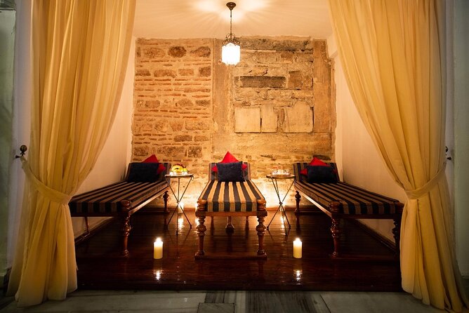 Istanbul Old City: Ottoman Hamam Experience with Foam Massage - The hot room and gobektasi: where the therapy happens