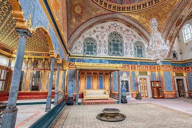 Istanbul Old City Tour - Grand Bazaar: One Big Hour of Shopping That Stays Doable