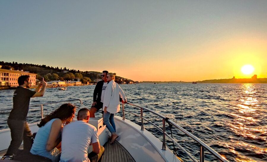 Istanbul: Old City Tour and Luxury Sunset Bosphorus Cruise - Key highlights that make this tour worth your time